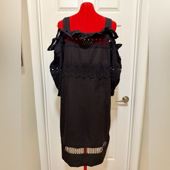 Gracia Black Crochet/Eyelet/Cotton Cold Shoulder Dress, XL - Picture 5 of 7